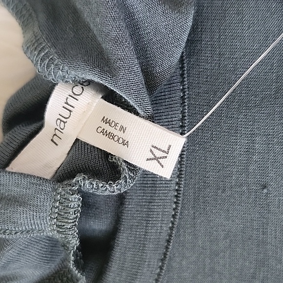 Maurices Green Scoop Neck Cowl Back Hi-Low Hem Tee NWT - Picture 9 of 10